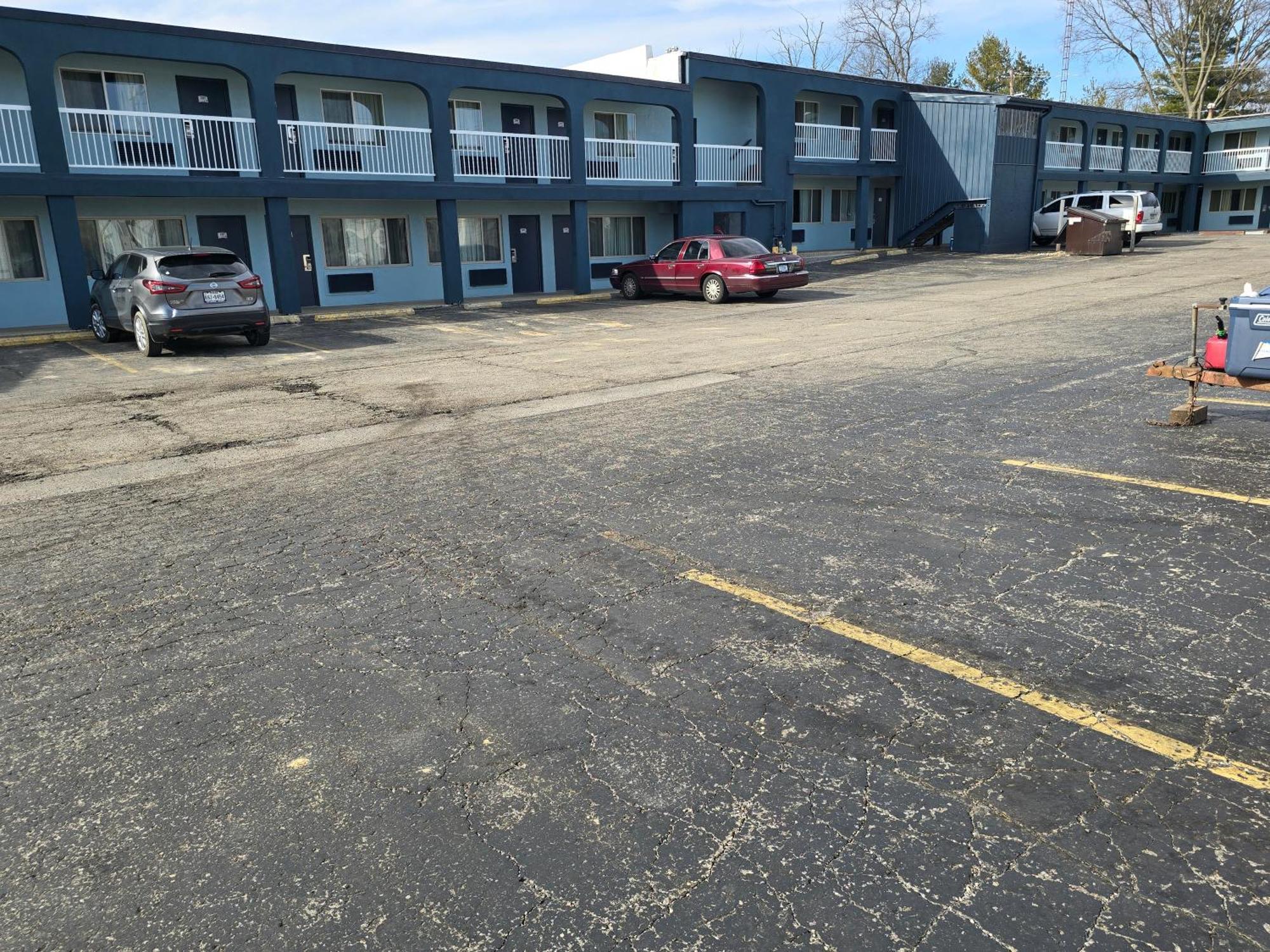 Richmond Inn And Suites エクステリア 写真
