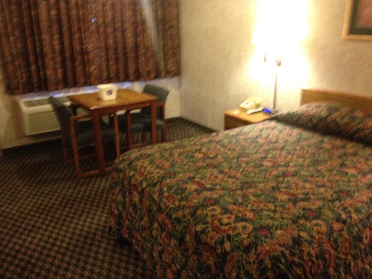 Richmond Inn And Suites 部屋 写真